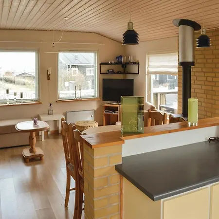 Two-bedroom Holiday In Saby Себю