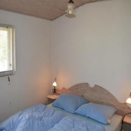 Two-bedroom Holiday In Saby